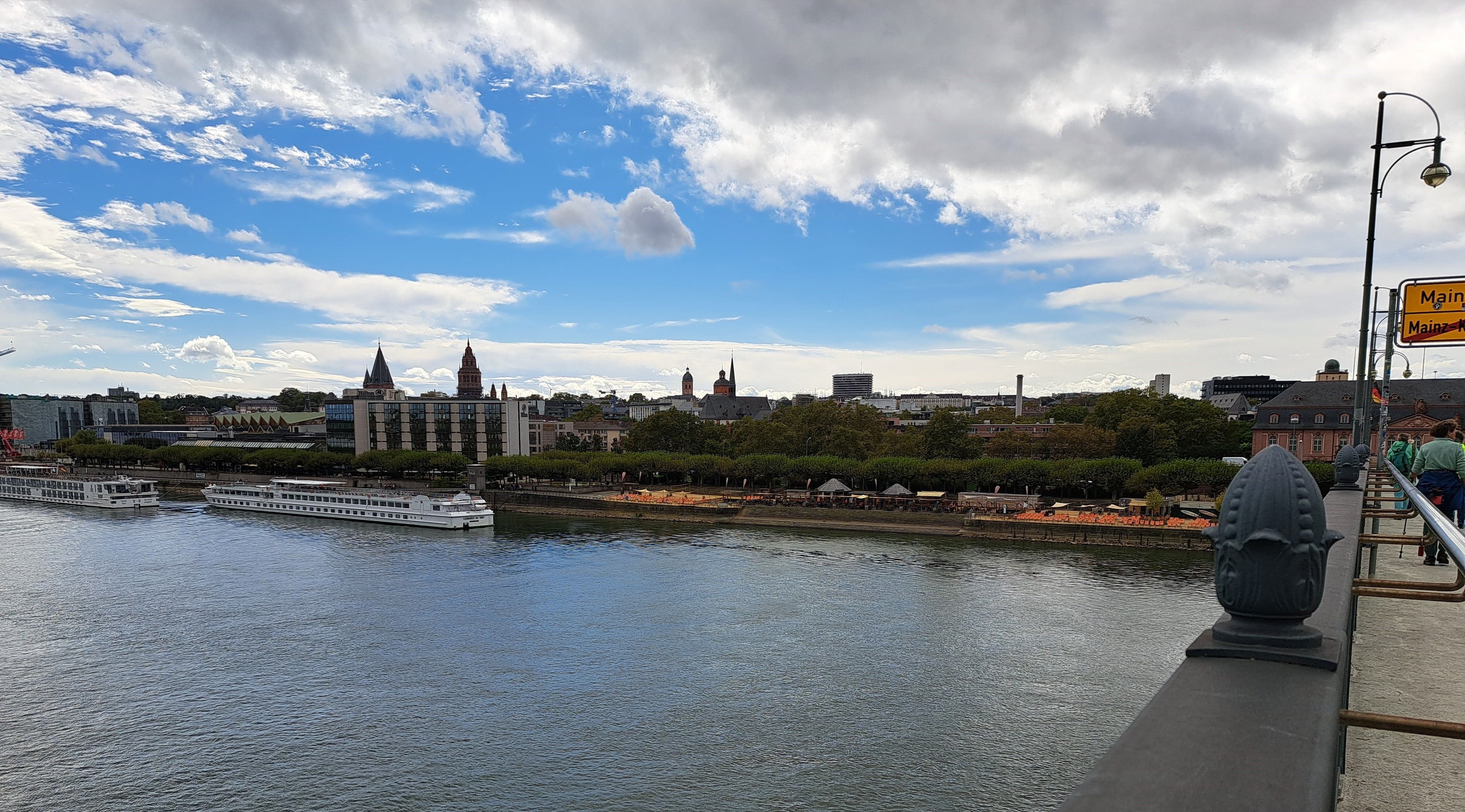 Mainz und Rhein