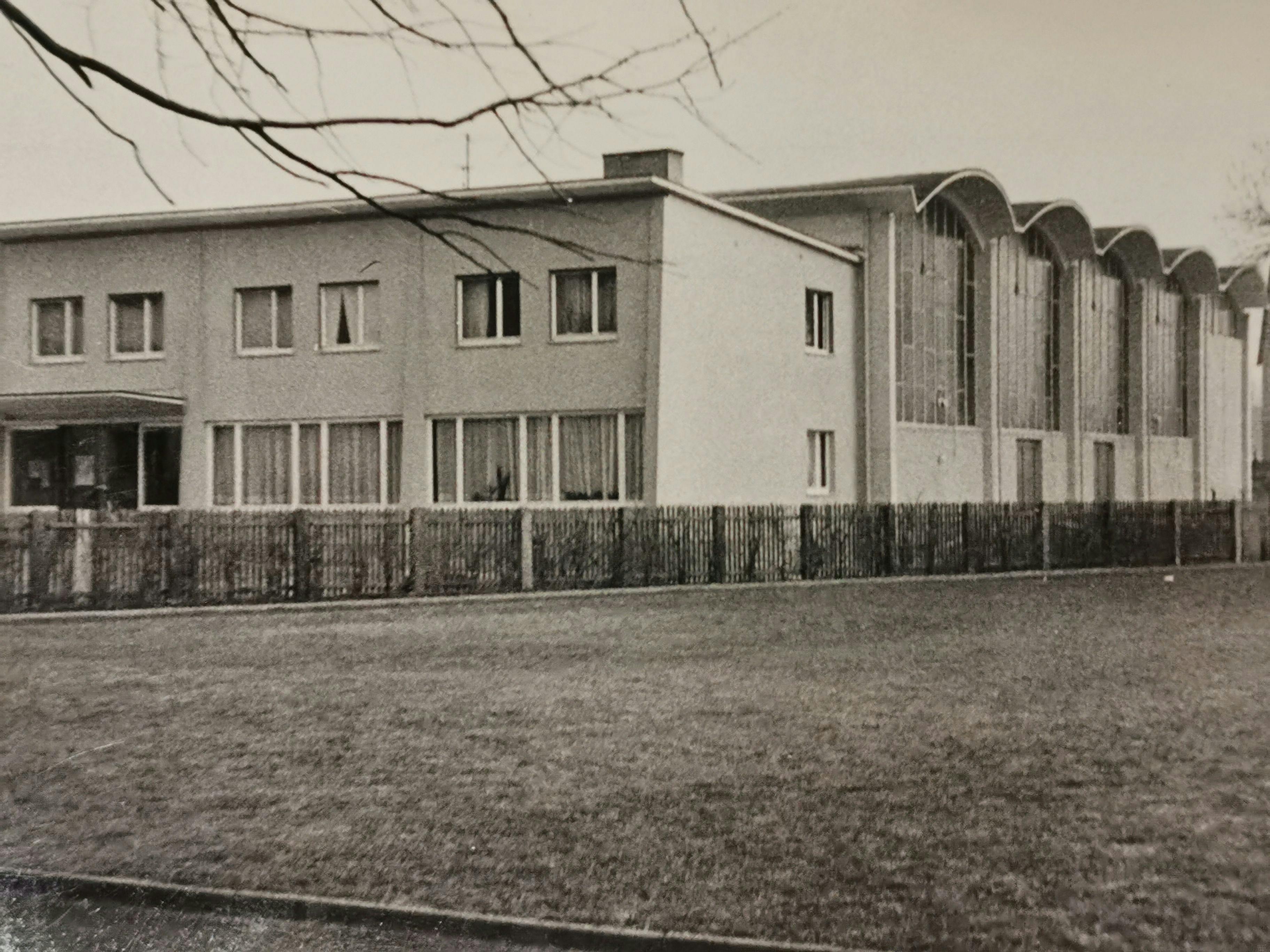 Große Halle Neubau 1956